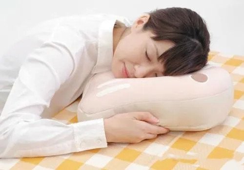 睡姿不正確會對脊柱側彎產生影響嗎？